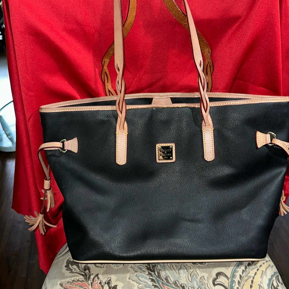 Dooney Burke pebble tote bag